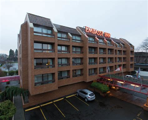 Embassy Inn Victoria .